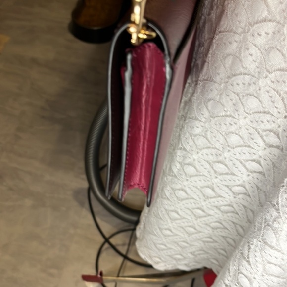 Coach Bells Crossbody bag Wallet Clutch coated canvas Collectible
Holiday NWT - Picture 3 of 16